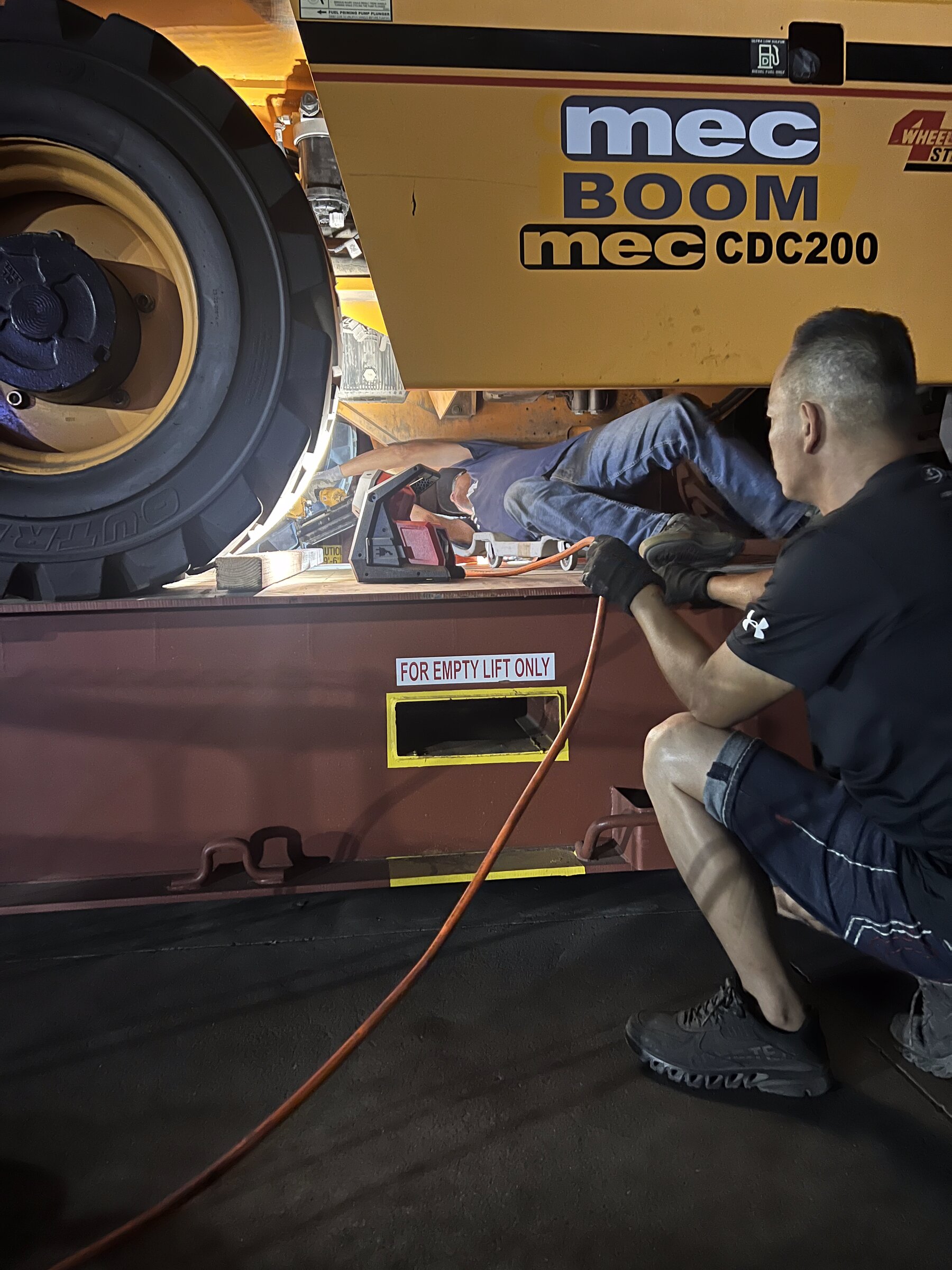 Night-time hands-on lashing under cargo deck